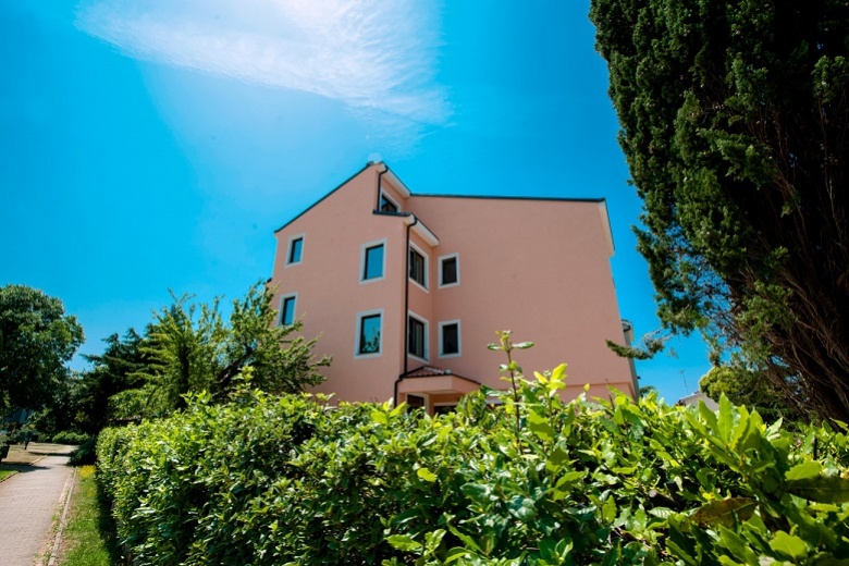 Апартаменты Irena